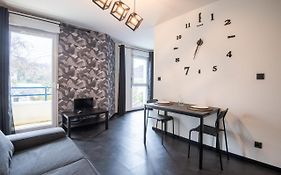 Recent Studio Less Than 10 Min Walk From The Center Of Tours